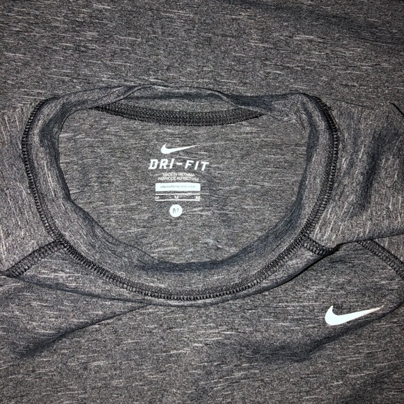 Nike Sunblocker Tee - Picture 3 of 3